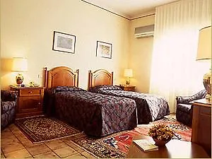 Garden Hotel Сан-Джованни-ла- Пунт 4*,