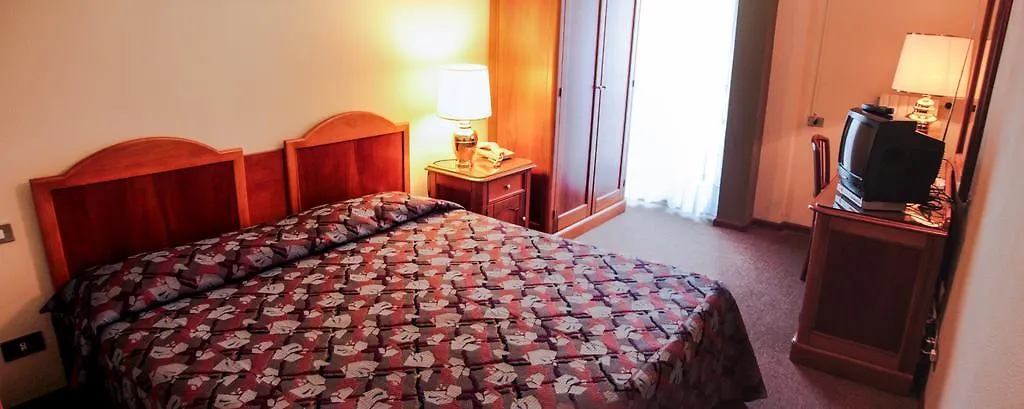 Garden Hotel Сан-Джованни-ла- Пунт Гостевой дом