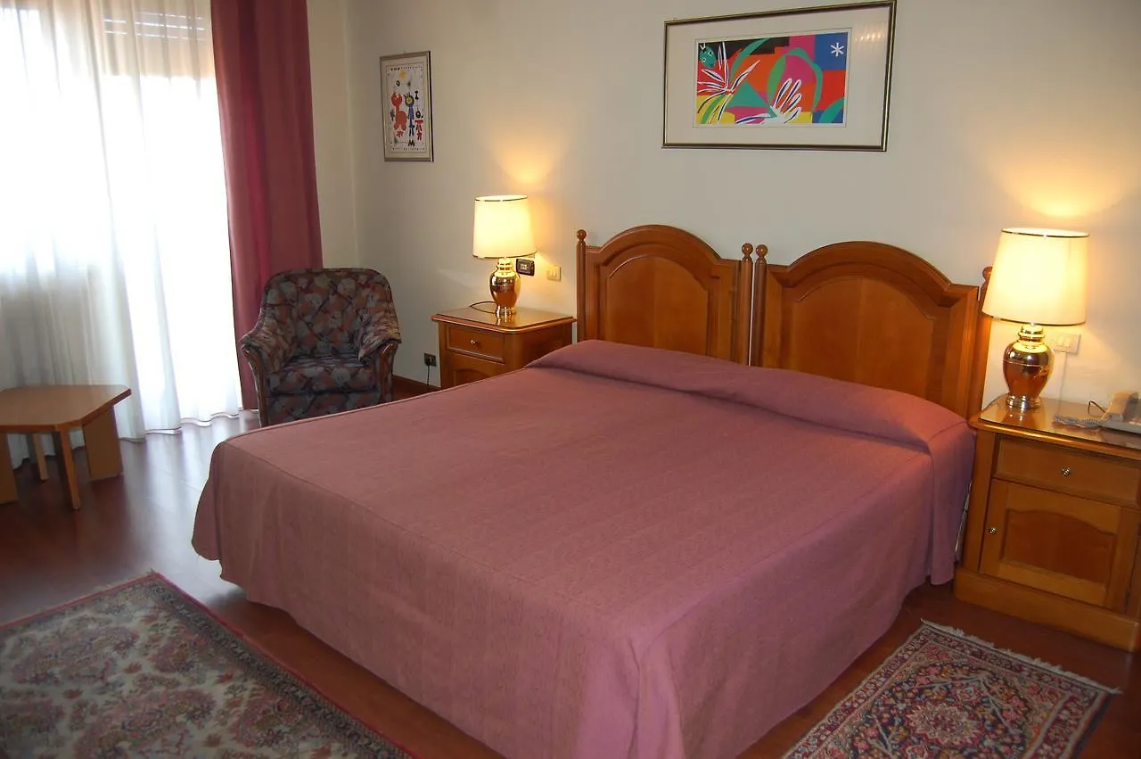 Garden Hotel San Giovanni La Punta Guest house