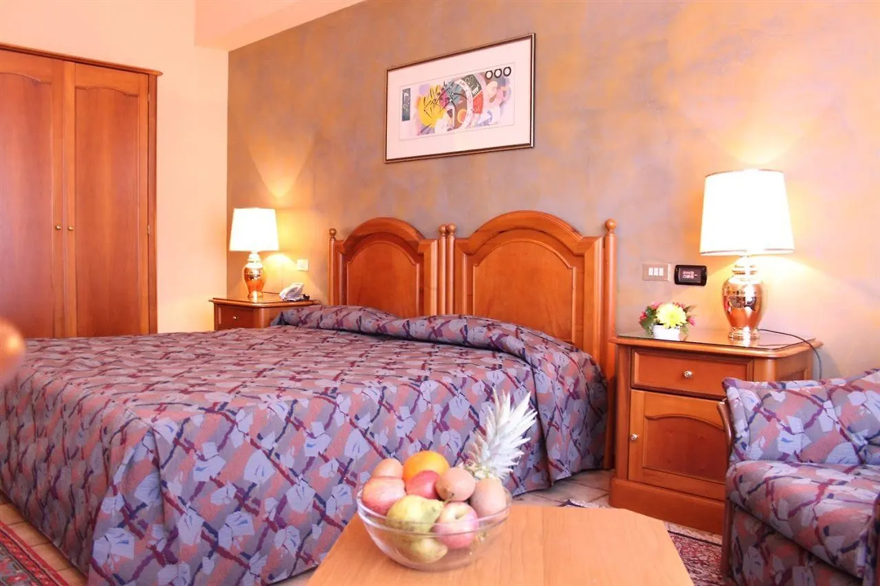 Garden Hotel San Giovanni La Punta Guest house